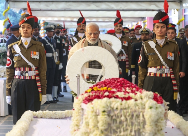 ড° মনমোহন সিঙৰ প্ৰধানমন্ত্ৰী মোডীৰ শেষ শ্ৰদ্ধাঞ্জলি