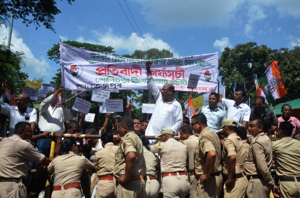 মানিট্ৰেডিং কেলেংকাৰিৰ তদন্ত উচ্চন্যায়ালয়ৰ কৰ্মৰত ন্যায়াধীশৰ জৰিয়তে কৰাৰ দাবী শোণিতপুৰ কংগ্ৰেছৰ