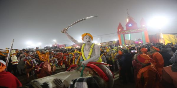 পুৱা ১০ বজালৈকে প্ৰয়াগৰাজ মহাকুম্ভত ১.৩৮ কোটি ভক্তৰ স্নান