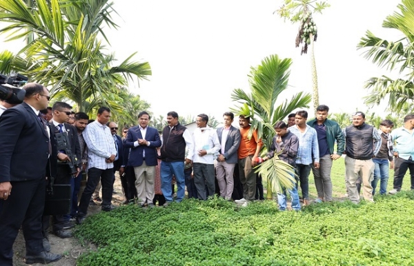 ৰাণী চাপৰিত মুখ্যমন্ত্ৰীয়ে পৰিদৰ্শন কৰিলে বিস্তীৰ্ণ কৃষিকাৰ্য্য