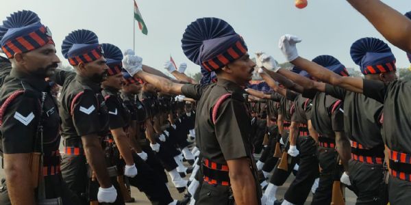 নতুন যুগৰ দুৱাৰমুখত থিয় হৈ দেশখনে ‘উন্নত ভাৰত’ৰ লক্ষ্যৰ দিশে আগবাঢ়িছে: সেনা প্ৰধান