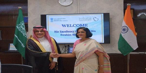 ৰাসায়নিক আৰু পেট্ৰ’কেমিকেল খণ্ডত পাৰস্পৰিক সহযোগিতা বৃদ্ধিৰ বাবে ভাৰত আৰু চৌদি আৰবৰ সন্মতি