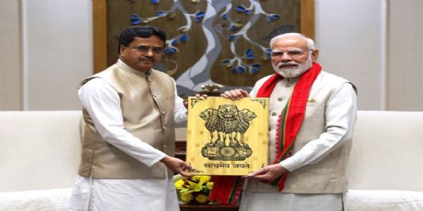 ত্ৰিপুৰাৰ মুখ্যমন্ত্ৰীৰ প্ৰধানমন্ত্ৰী আৰু ৰেল মন্ত্ৰীক সাক্ষাৎ