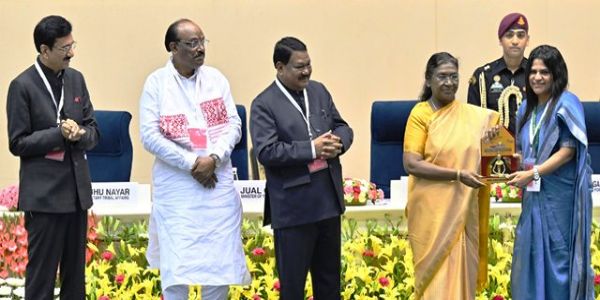জনজাতীয় লোকে ভিক্ষা নকৰে, নিজৰ প্ৰয়োজন নিজেই পূৰণ কৰেঃ ৰাষ্ট্ৰপতি মুৰ্মু