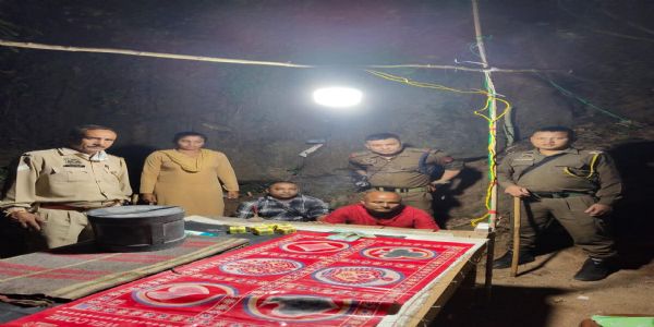 ৰাজধানীত অবৈধ জুৱা খেলৰ অভিযোগত দুজনক গ্ৰেপ্তাৰ