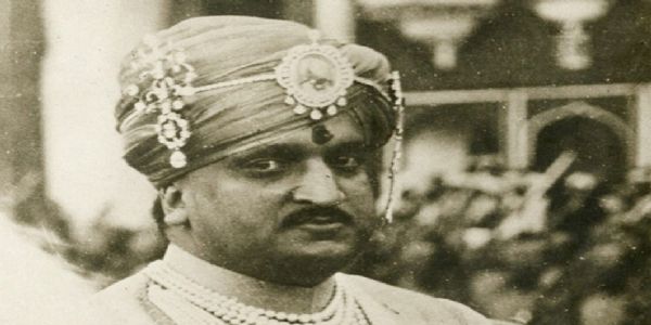 ইতিহাসৰ পৃষ্ঠাত ২৬ অক্টোবৰ: ১৯৪৭ চনত জম্মু-কাশ্মীৰ ভাৰতত চামিল, ৰাজা হৰি সিঙৰ ঐতিহাসিক সিদ্ধান্ত
