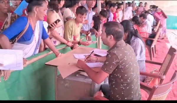 ন দুৱাৰ সমষ্টিৰ জামুগুৰিহাটৰ পকামূৰা পথাৰত ৰাজ্য চৰকাৰৰ উদ্যোগত মেগা স্বাস্থ্য মেলাৰ আয়োজন ৷ ন দুৱাৰ সমষ্টিৰ জামুগুৰিহাটৰ পকামূৰা পথাৰত ৰাজ্য চৰকাৰৰ উদ্যোগত মেগা স্বাস্থ্য মেলাৰ আয়োজন ৷