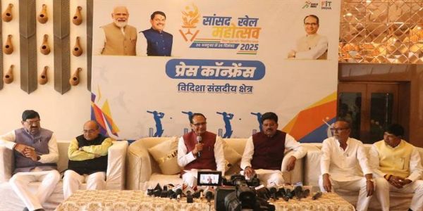 ক্ৰীড়াই শৰীৰক সুস্থ কৰি তোলাৰ লগতে আনন্দ আৰু উল্লাসেৰে ভৰাই তোলেঃ শিৱৰাজ সিং চৌহান