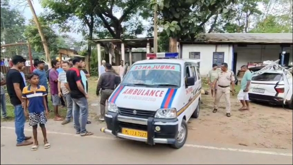 মঙলবাৰে পুৱতি নিশা জাগীৰোডৰ শিলচাঙত ভয়ংকৰ পথ দুৰ্ঘটনা মঙলবাৰে পুৱতি নিশা জাগীৰোডৰ শিলচাঙত ভয়ংকৰ পথ দুৰ্ঘটনা