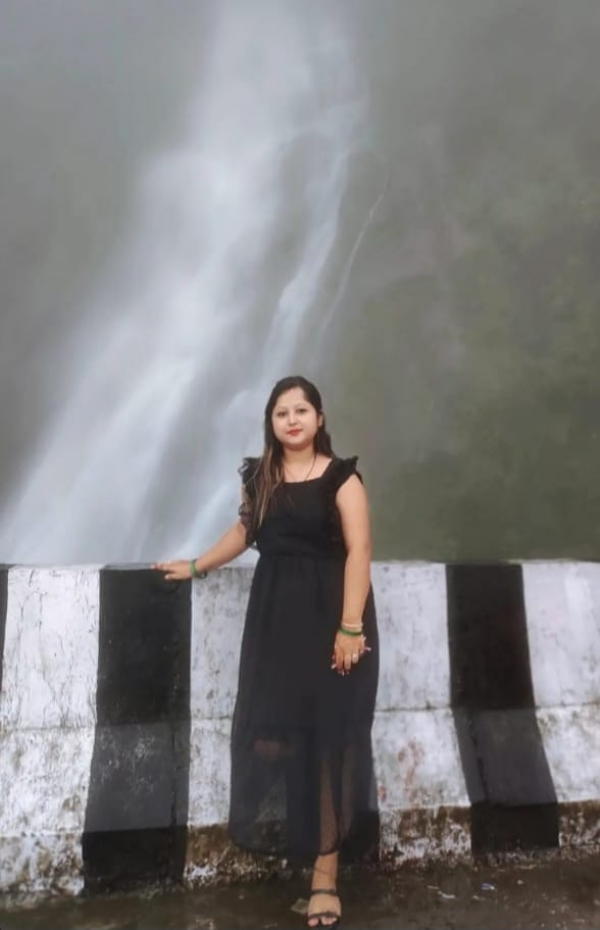 শোণিতপুৰৰ চাৰিদুৱাৰৰ পৰা সন্ধানহীন বিবাহিত মহিলা। শোণিতপুৰৰ চাৰিদুৱাৰৰ পৰা সন্ধানহীন বিবাহিত মহিলা।