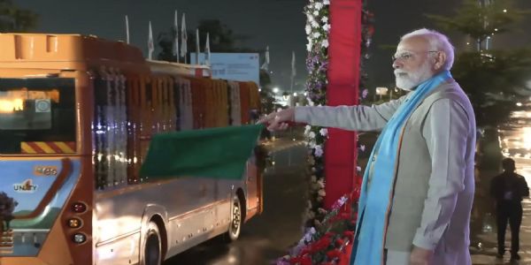 প্ৰধানমন্ত্ৰী মোদীৰ গুজৰাটৰ ষ্টেচু অৱ ইউনিটিত ২৫খন নতুন ই-বাছৰ শুভাৰম্ভ