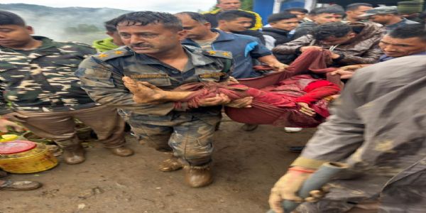 নেপালত ভূমিস্খলন আৰু বানপানীয়ে বিধ্বংসী ৰূপ ধাৰণ, ৩৬ ঘণ্টাত ৪০ জন লোকৰ মৃত্যু