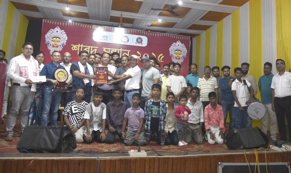 ভৈৰৱ নগৰ দুৰ্গাবাৰী দুৰ্গা পূজা সমিতিক প্ৰথম স্থানৰ শাৰদ সন্মান প্ৰদান
