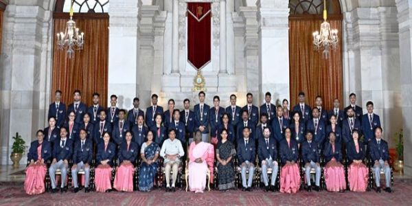 ৰাষ্ট্ৰপতিৰ মাই ভাৰত - ৰাষ্ট্ৰীয় সেৱা আঁচনিৰ বঁটা প্ৰদান