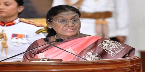 অপাৰেচন সিন্দুৰত দেখা গৈছিল সশস্ত্ৰ বাহিনীৰ যৌথতা আৰু কৌশলগত দূৰদৰ্শিতাৰ শক্তিঃ ৰাষ্ট্ৰপতি