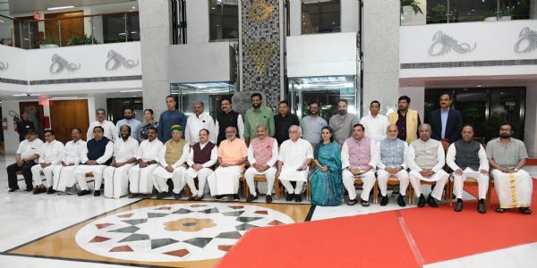 উপ-ৰাষ্ট্ৰপতিৰ ৰাজনৈতিক দলৰ নেতাসকলক সাক্ষাৎ, ৰাজ্যসভাৰ কাম-কাজত সহযোগিতাৰ আহ্বান