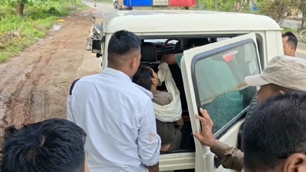 তেতেলীয়া লালমাটিৰ ২৭ নং ৰাষ্ট্ৰীয় ঘাইপথত ভয়ংকৰ পথ দুৰ্ঘটনা,,