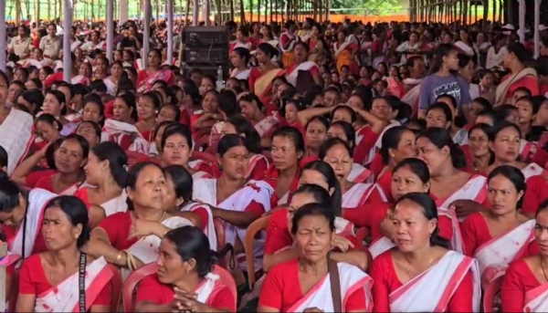 জোনাই বিধানসভা সমষ্টিৰ ৩৭,৮৮৬ গৰাকী হিতাধিকাৰীলৈ মহিলা উদ্যমিতা অভিযানৰ অধীনত চেক বিতৰণৰ শুভাৰম্ভ মুখ্যমন্ত্ৰীৰ l