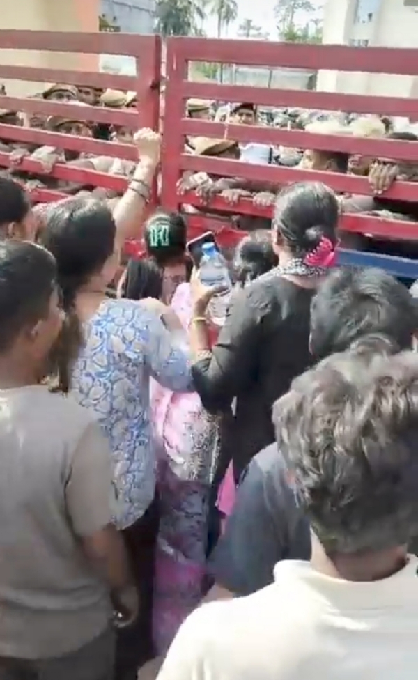 বিপ্লৱী দাসৰ হত্যাকাৰীক কঠোৰ শাস্তি প্ৰদানৰ দাবী।