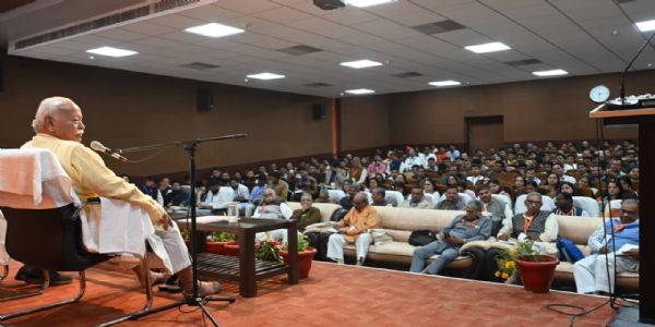 গৱেষণাৰ কাম সমাজৰ লগত সংযোগ হ’লেহে প্ৰকৃততে উপকাৰী হয়ঃ সৰসংঘচালক ডা০ ভাগৱত