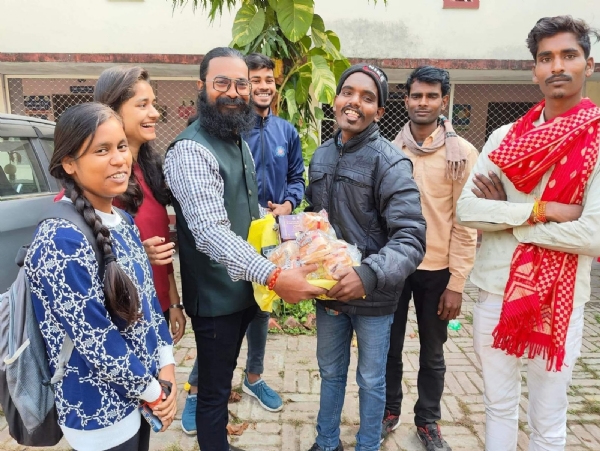 आज़ाद पाण्डेय — “माँ के सपनों को साकार करने को जीवन समर्पित”