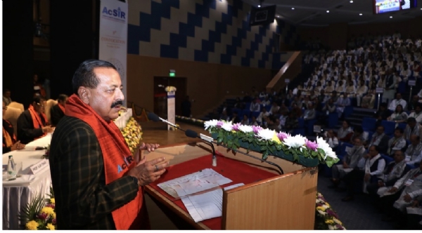 वैज्ञानिक और अभिनव अनुसंधान अकादमी (एक्सआईएसआईआर) के नौवें दीक्षांत समारोह में डॉ जितेंद्र सिंह वैज्ञानिक और अभिनव अनुसंधान अकादमी (एक्सआईएसआईआर) के नौवें दीक्षांत समारोह में डॉ जितेंद्र सिंह