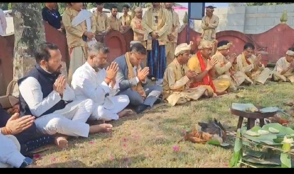 হোলোঙাপাৰস্থিত বীৰ লাচিত মৈডামত উলহ মালহে বীৰ লাচিত দিৱস উদযাপন