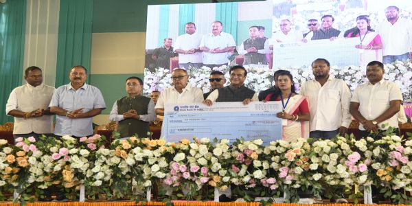 আজি ৰাজ্যৰ জাগ্ৰত মহিলাসকলে দৃঢ়তাৰে পৰিচালিত কৰ্ম সংস্কৃতিৰ সৃষ্টি কৰিছেঃ মুখ্যমন্ত্ৰী