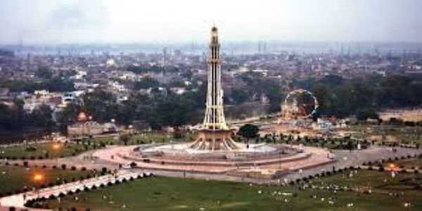 লাহোৰৰ বায়ুৰ গুণাগুণ পাকিস্তানৰ ভিতৰতে আটাইতকৈ প্ৰদূষিত চহৰ