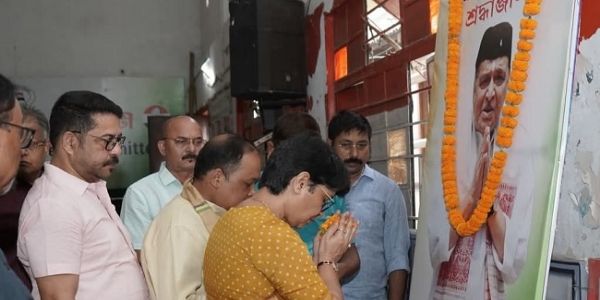 ৰাজীৱ ভৱনত সুধাকণ্ঠৰ প্ৰতি গভীৰ শ্ৰদ্ধাঞ্জলি