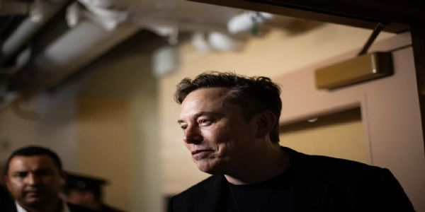 টেছলাৰ পৰা ইলন মাস্কে লাভ কৰিব ১ ট্ৰিলিয়ন ডলাৰৰ শ্বেয়াৰ