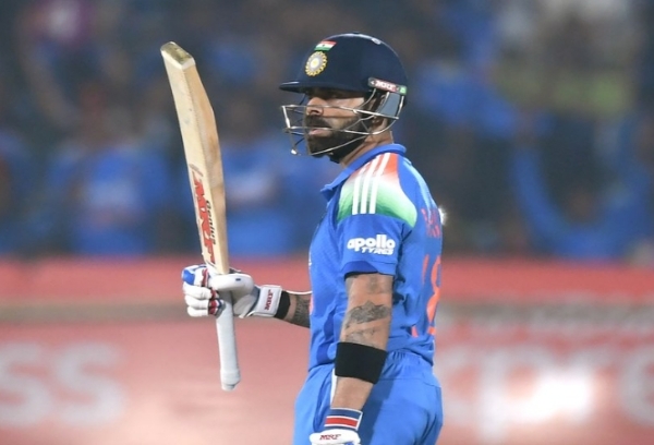 भारतीय बल्लेबाज विराट कोहली भारतीय बल्लेबाज विराट कोहली