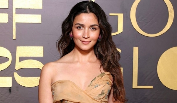 आलिया भट्ट - फोटो सोर्स एक्स आलिया भट्ट - फोटो सोर्स एक्स