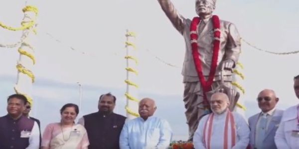 আন্দামান আৰু নিকোবৰত বীৰ সাৱৰকাৰৰ প্ৰতিমূৰ্তি উন্মোচন