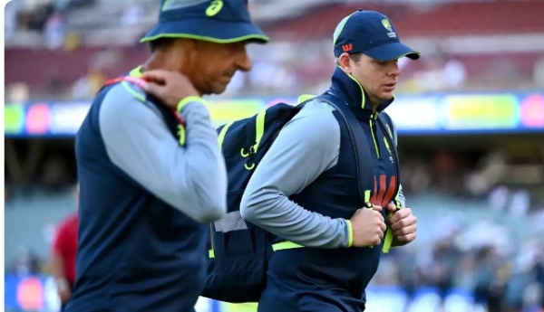 ऑस्ट्रेलियाई बल्लेबाज स्टीव स्मिथ ऑस्ट्रेलियाई बल्लेबाज स्टीव स्मिथ