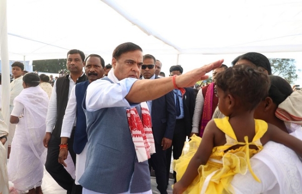 অৰুণাচলত সংঘটিত পথ দুৰ্ঘটনাত প্ৰাণ হেৰুওৱাসকলৰ পৰিয়ালক সাক্ষাৎ মুখ্যমন্ত্ৰীৰ অৰুণাচলত সংঘটিত পথ দুৰ্ঘটনাত প্ৰাণ হেৰুওৱাসকলৰ পৰিয়ালক সাক্ষাৎ মুখ্যমন্ত্ৰীৰ