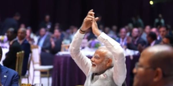 ইথিওপিয়াত প্ৰতিধ্বনিত বন্দে মাতৰম ধ্বনি..., প্ৰধানমন্ত্ৰী মোদীয়ে অভিবাদন জনাই জোকাৰিলে হাত