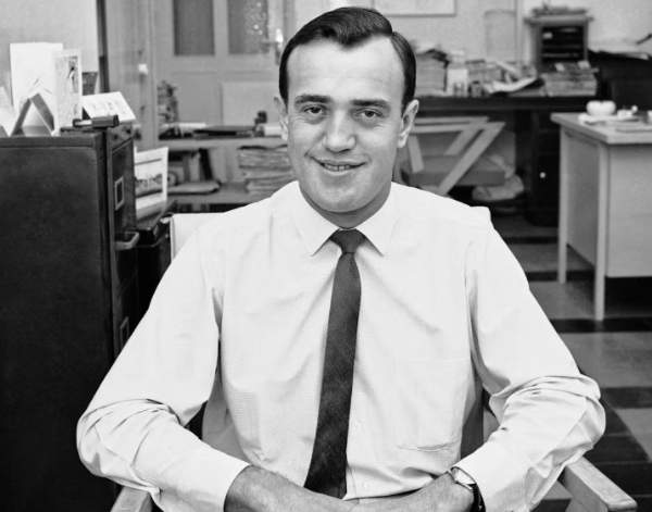 पीटर अर्नेट का यह फोटो 18 मार्च 1963 का है। तब वह  कुआलालंपुर (मलेशिया) थे। फोटो - इंटरनेट मीडिया