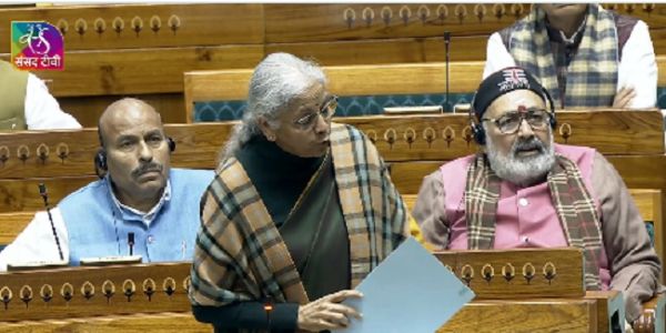 বিত্তমন্ত্ৰীয়ে লোকসভাত উত্থাপন কৰিলে প্ৰতিভূতি বজাৰ সংহিতা বিধেয়ক, ২০২৫