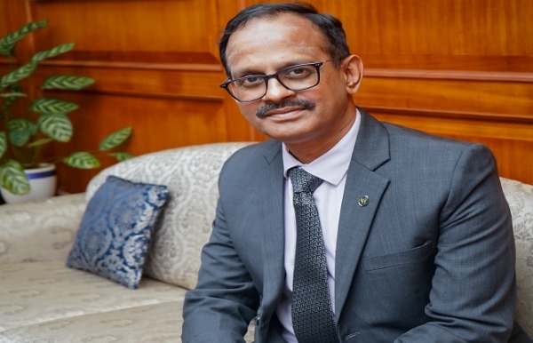 एलआईसी के सीईओ एवं प्रबंध निदेशक आर. दुरईस्वामी एलआईसी के सीईओ एवं प्रबंध निदेशक आर. दुरईस्वामी