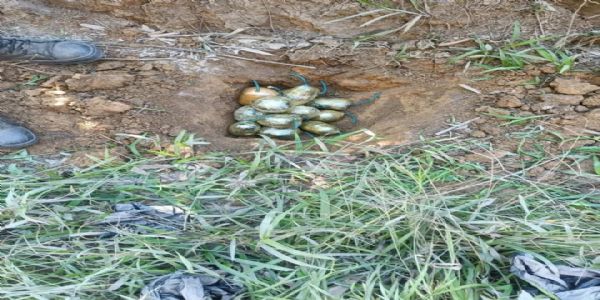 মণিপুৰৰ চুৰাচান্দপুৰত নিৰাপত্তাৰক্ষীৰ বৃহৎ সফলতা লাভ, ১৬টা আই ই ডি উদ্ধাৰ