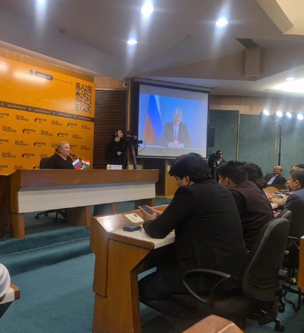 गुरुवार को शुरू हो रही रूसी राष्ट्रपति पुतिन की भारत यात्रा से पहले क्रेमलिन के प्रवक्ता दिमित्री पेस्कोव ने वीडियो लिंक के माध्यम से भारतीय पत्रकारों के साथ एक प्रेस वार्ता में इसकी पुष्टि की।