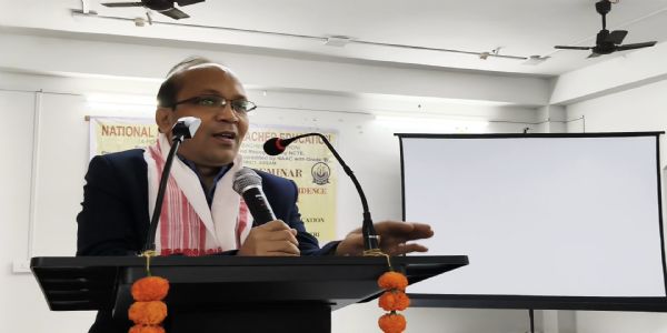 ক্ষেত্ৰীস্থিত বি.এড কলেজত ৰাষ্ট্ৰীয় পৰ্যায়ৰ আলোচনা চক্ৰ সম্পন্ন