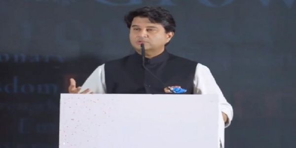 আজিৰ যুৱ ভাৰত নতুন চিন্তা, সাহস আৰু ৰিস্ক লোৱাৰ ক্ষমতাৰে সজ্জিত: জ্যোতিৰাদিত্য সিন্ধিয়া