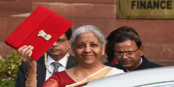 এইবাৰ দেওবাৰে দাখিল কৰা হ’ব নেকি আগন্তুক কেন্দ্ৰীয় বাজেট? ১ ফেব্ৰুৱাৰী ৰবিদাস জয়ন্তীৰ বন্ধ