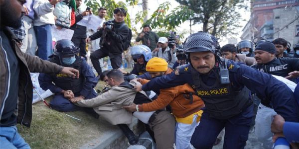 নেপালত সৰ্বদলীয় চৰকাৰ গঠনৰ দাবী, আটক জেন-জি প্ৰতিবাদকাৰী