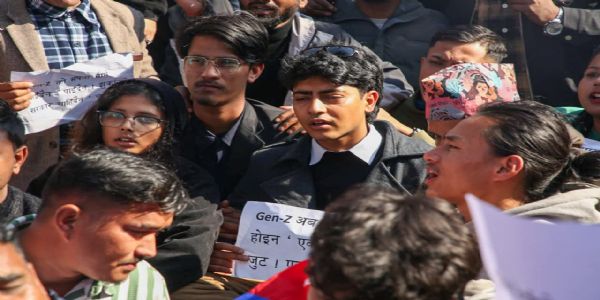 সুশীলা কাৰ্কী চৰকাৰৰ বিৰুদ্ধে জেন-জি গ্ৰুপৰ দ্বিতীয় দিনাও প্ৰতিবাদ অব্যাহত