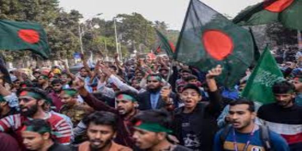 বাংলাদেশৰ ছাত্ৰ নেতৃত্বাধীন সংগঠনৰ ভিতৰত গভীৰ বিভাজন, জামাতৰ সৈতে মিত্ৰতাক লৈ পদত্যাগ