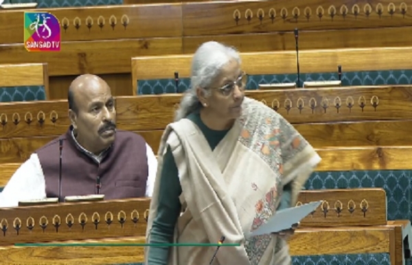 ‘केंद्रीय उत्पाद शुल्क (संशोधन) विधेयक, 2025’ को विचार और पारित करने के लिए रखते हुए वित्त मंत्री ‘केंद्रीय उत्पाद शुल्क (संशोधन) विधेयक, 2025’ को विचार और पारित करने के लिए रखते हुए वित्त मंत्री