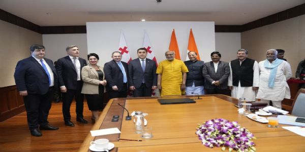 জৰ্জিয়াৰ সংসদীয় প্ৰতিনিধি দলৰ ৰাজ্যসভাৰ সভাপতি চি.পি. ৰাধাকৃষ্ণনক সাক্ষাৎ